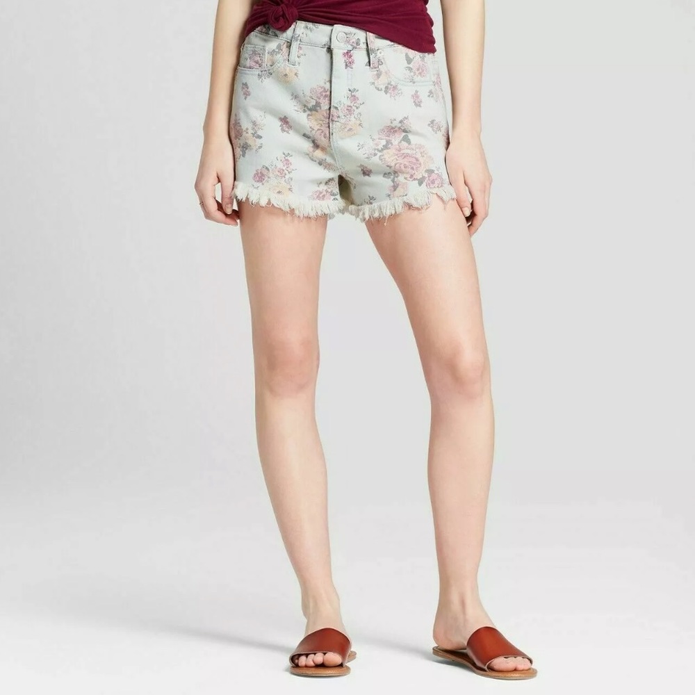 Mossimo jean flower ripped shorts Rosey wash